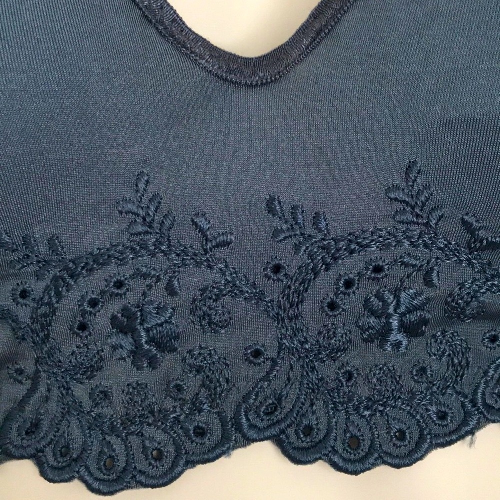 New Lacey Bra - Picture 2 of 8
